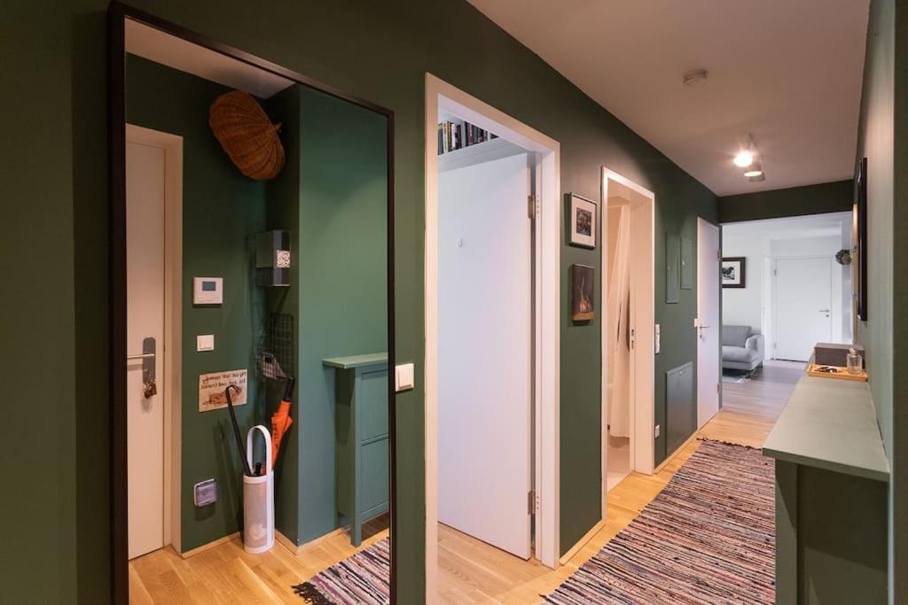 Dream - And Quiet With Ac And Free Parking Garage Apartment Wien